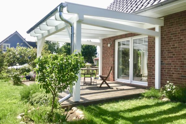 Leimholz Terrassenüberdachung weiß